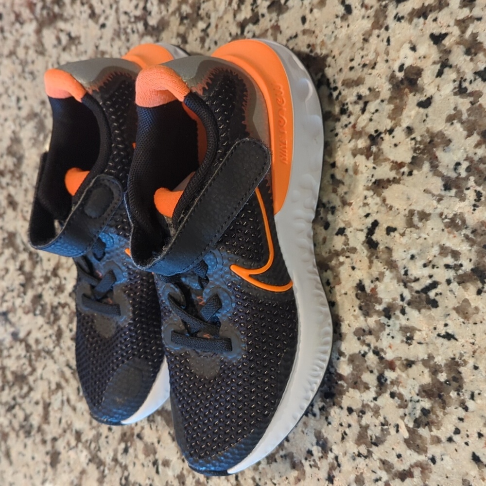 Nike shoes